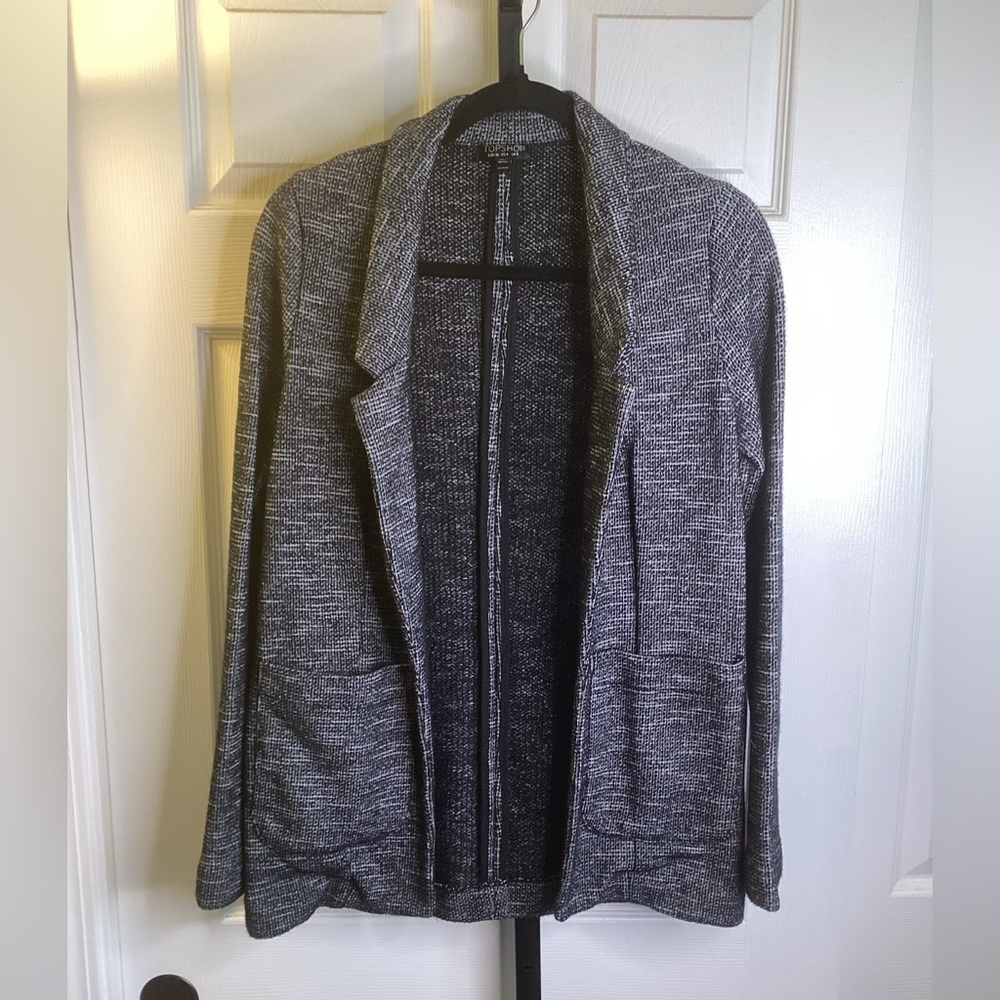 SALE - Topshop Black and White Textured Blazer, size 4